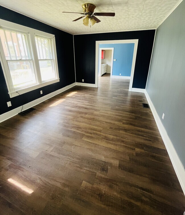 215 S Kosciusko St in Jacksonville, IL - Building Photo - Building Photo