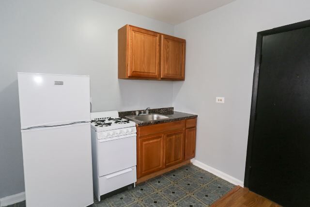 5710 N Winthrop Ave in Chicago, IL - Building Photo - Building Photo