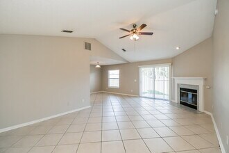 9073 Bridgecreek Dr W in Jacksonville, FL - Building Photo - Building Photo