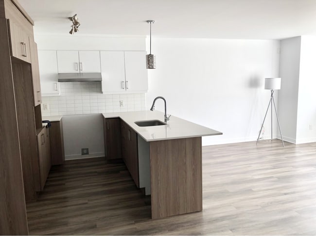 property at 1165 Du Grand-Pic Rue