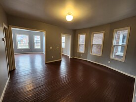 607 E Bethune St, Unit 1 Apartamentos