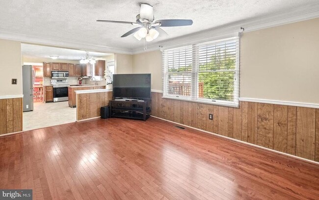 20321 Watkins Meadow Dr in Germantown, MD - Building Photo - Building Photo