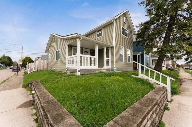 94 E Woodrow Ave
