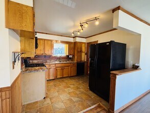 29 Glenda Dr in Yukon, OK - Building Photo - Building Photo