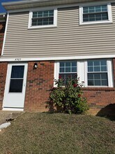 4929 Lakeside Ct in Evansville, IN - Building Photo - Building Photo