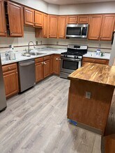 49 de Leon Cir in Franklin Township, NJ - Building Photo - Building Photo