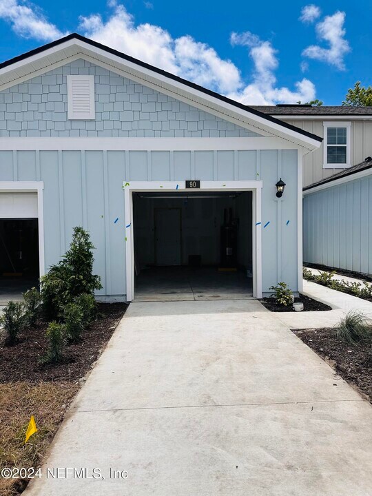 90 Tidal Bch Ave in St. Augustine, FL - Building Photo