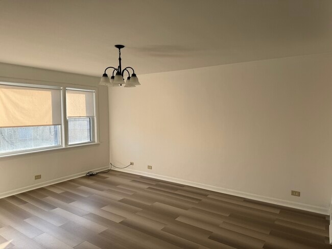 5746 N Kimball Ave in Chicago, IL - Building Photo - Building Photo