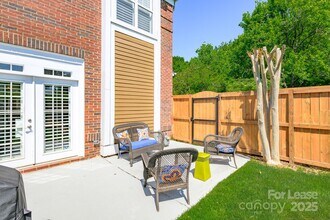 18524 Mizzenmast Ave in Cornelius, NC - Building Photo - Building Photo