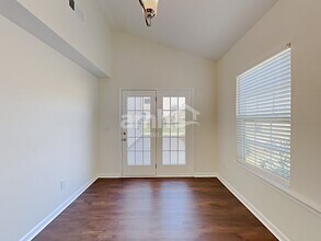 1721 Muirwood Blvd in Murfreesboro, TN - Foto de edificio - Building Photo