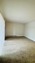 1356 Geneva Dr in Palatine, IL - Building Photo - Building Photo
