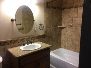 21 N Last Chance Gulch in Helena, MT - Foto de edificio - Building Photo