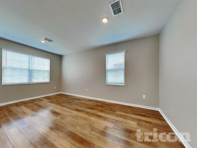 6092 Dolostone Dr in Lakeland, FL - Foto de edificio - Building Photo