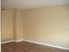 212 Crosswinds Drive in Arnold, MO - Building Photo - Building Photo