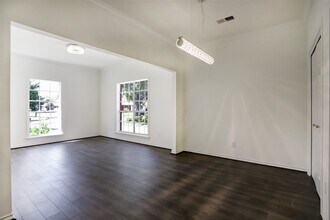 12818 Chamberlain Dr in Houston, TX - Building Photo - Building Photo