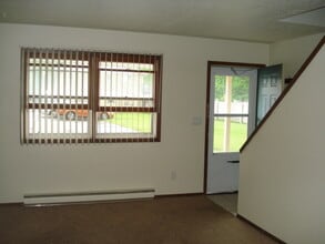 110 N Holmen Dr in Holmen, WI - Building Photo - Building Photo