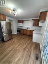 327 Cole Rd in Guelph, ON - Building Photo - Building Photo