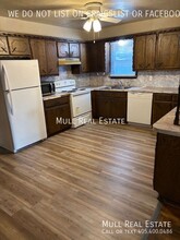 111 North N Avenue in El Reno, OK - Foto de edificio - Building Photo