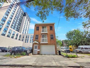 14 Nevin St in Jersey City, NJ - Building Photo - Building Photo