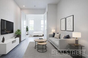 Super Bright 2 BED w LAUNDRY IN-Unit! in Brooklyn, NY - Building Photo