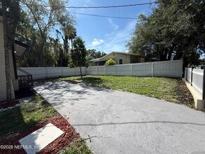 823 Madison St in Palatka, FL - Building Photo - Building Photo