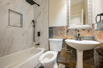 2912 Meadow Glen Dr in Flower Mound, TX - Building Photo - Building Photo