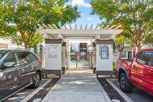Unit 17 in San Jose, CA - Building Photo