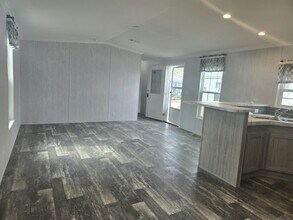 1123 Walt Williams Rd in Lakeland, FL - Building Photo - Building Photo