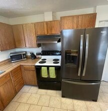 12107 Horseshoe Dr, Unit 1 in Eagle River, AK - Building Photo - Building Photo