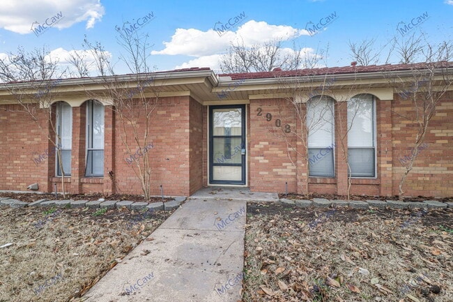 2908 E Park Blvd in Plano, TX - Building Photo - Building Photo