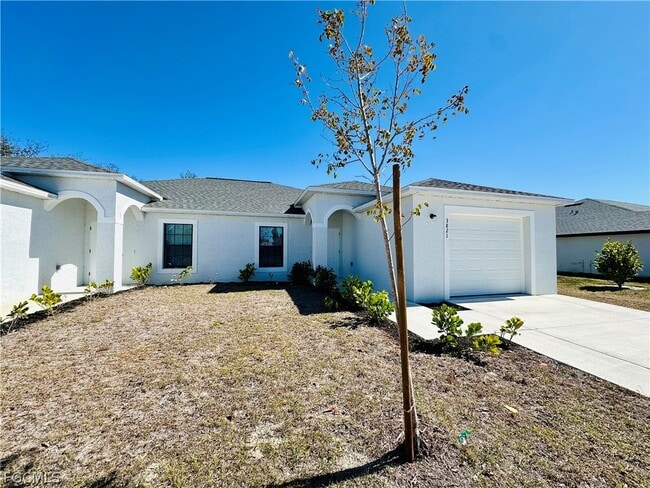 3821 SW 9th Ave in Cape Coral, FL - Building Photo - Building Photo