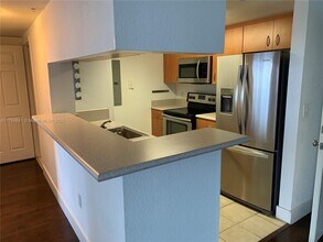 816 NW 11th St in Miami, FL - Building Photo - Building Photo