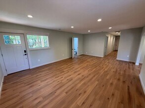 805 Boxwood Ln SE in Salem, OR - Building Photo - Building Photo