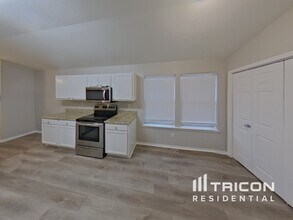 1702 Twin Hills Way in Princeton, TX - Building Photo - Building Photo
