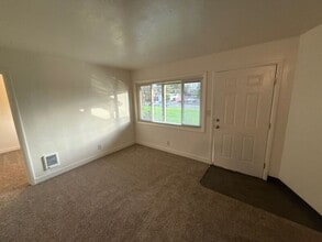 273 Kearney St S in Salem, OR - Building Photo - Building Photo