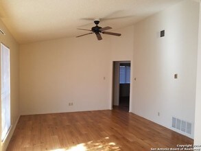 5323 Ashbury Dr in San Antonio, TX - Building Photo - Building Photo