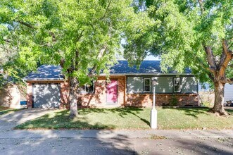 2226 Bowen St in Longmont, CO - Building Photo - Building Photo