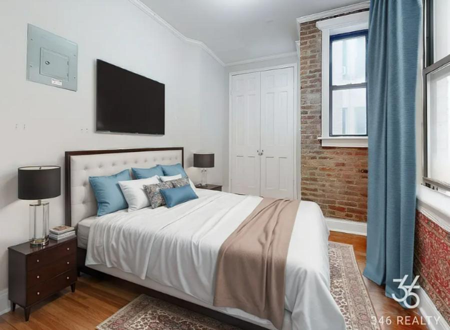 East 25th Street in New York, NY - Building Photo