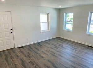 606 Beach Ave, Unit 1 in Bradley Beach, NJ - Building Photo - Building Photo
