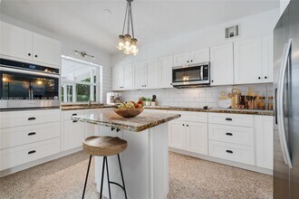 13125 SW 81st Ave in Miami, FL - Building Photo - Building Photo