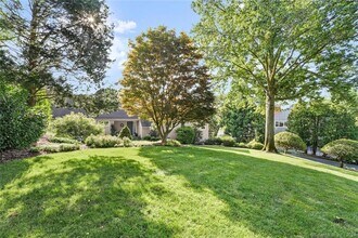 12 Signal Ln in Westport, CT - Building Photo - Building Photo