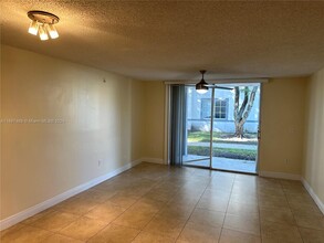 4580 NW 107th Ave, Unit 108 in Doral, FL - Building Photo - Building Photo