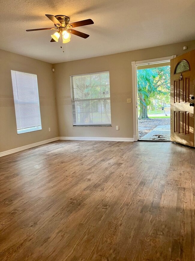 151 W 7th St in Apopka, FL - Building Photo - Building Photo