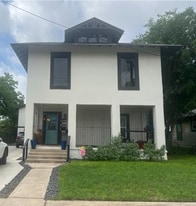 438 Pruitt Ave, Unit 2 in San Antonio, TX - Building Photo