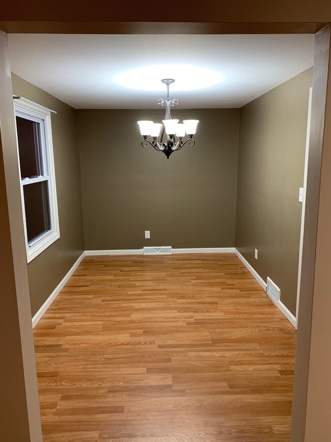 property at 192 Glenhaven Dr