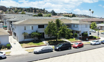 3836 Lockland Dr in Los Angeles, CA - Building Photo - Building Photo