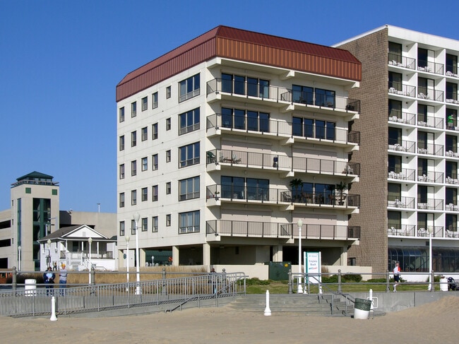 Seascape Condominium in Virginia Beach, VA - Foto de edificio - Building Photo