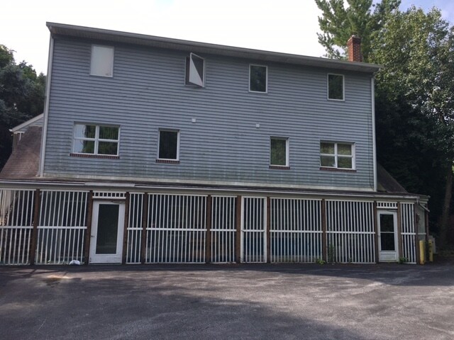 6890-6892 Evelyn St in Harrisburg, PA - Foto de edificio - Building Photo