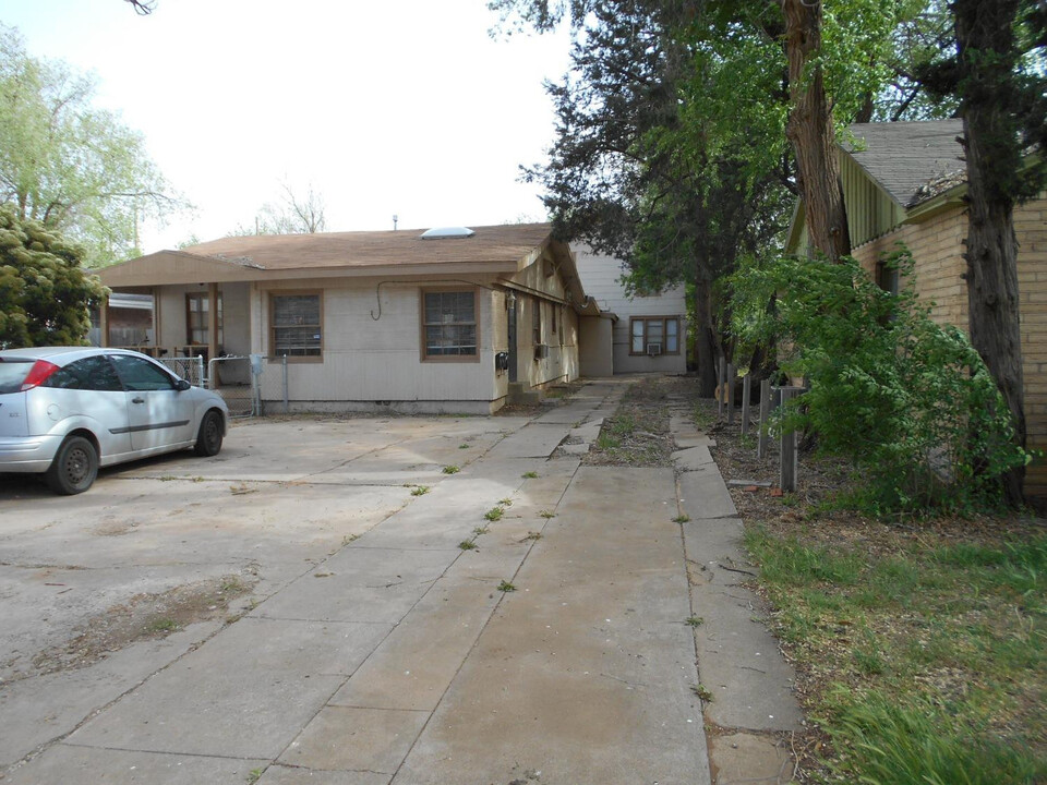 2217 24th St in Lubbock, TX - Building Photo