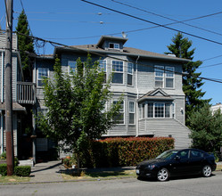 Nyhus Apartments in Seattle, WA - Building Photo - Building Photo